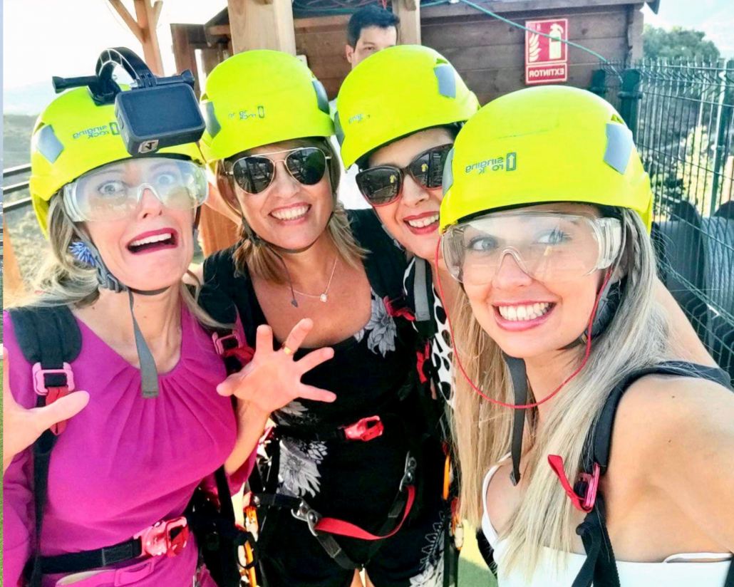 Grupo de amigos disfrutando de la experiencia en Sunview Park
