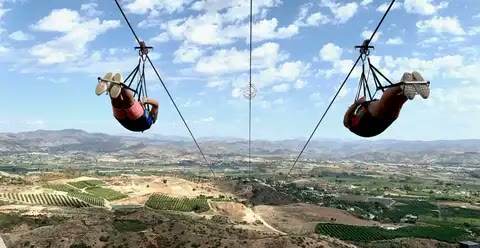 Salto Superman en la tirolina de Sunview Park