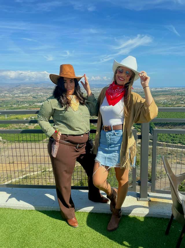 Despedida temática de vaqueras en el mirador